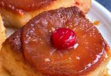 PASTEL DE PAN VOLTEADO DE COCO Y PIÑA