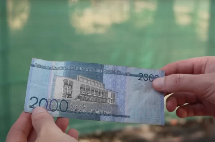 2000-pesos-rd