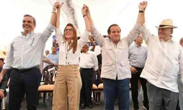 c32247c8-hipolito-y-abinader-640x384