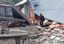 Fuerte terremoto en Indonesia deja al menos 16 muertos y 250 excursionistas atrapados en una montaña