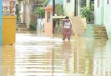 El barrio La Ciénaga, en Sabana Perdida, está bajo agua; otros sectores también impactados