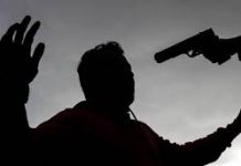 Delincuentes asaltan bodega, balean hombre y se llevan US$2,000