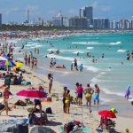 Florida marca un nuevo récord de turistas, con 95,8 millones visitantes hasta septiembre