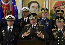 El ejército apoya a Nicolás Maduro pero le recomiendan a dialogar con la oposición