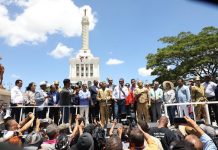 Movimiento en Defensa de la Constitución se concentra en Monumento de Santiago y demanda respeto a Carta Magna