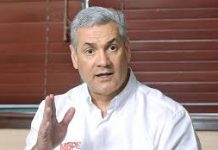 Gonzalo Castillo exhorta a ministros que hablan contra la reelección a guardar silencio
