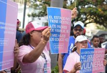 Cientos se manifiestan contra ideología de género y el matrimonio homosexual