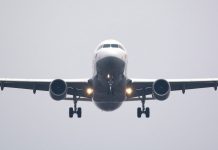 Despega de Santo Domingo un vuelo de Iberia para repatriar a españoles