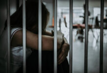 Condenan a 5 años de cárcel a mujer quemaba cuerpo de su hijo en Santiago