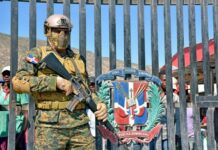 Ejército Dominicano detiene haitiano con 11 pasaportes, computadora, dólares y otras pertenencias
