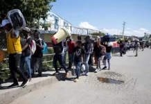 Éxodo miles haitianos desde R. Dominicana por conflicto canal