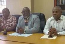 Trabajadores playeros de Boca Chica exigen soluciones a las autoridades