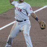 Rafael Devers se niega a jugar primera base y enfrenta al gerente de los Red Sox