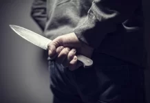 Brutal Agresión Escolar en Los Alcarrizos: Adolescente Acuchillada por Compañeras a la Salida del Liceo